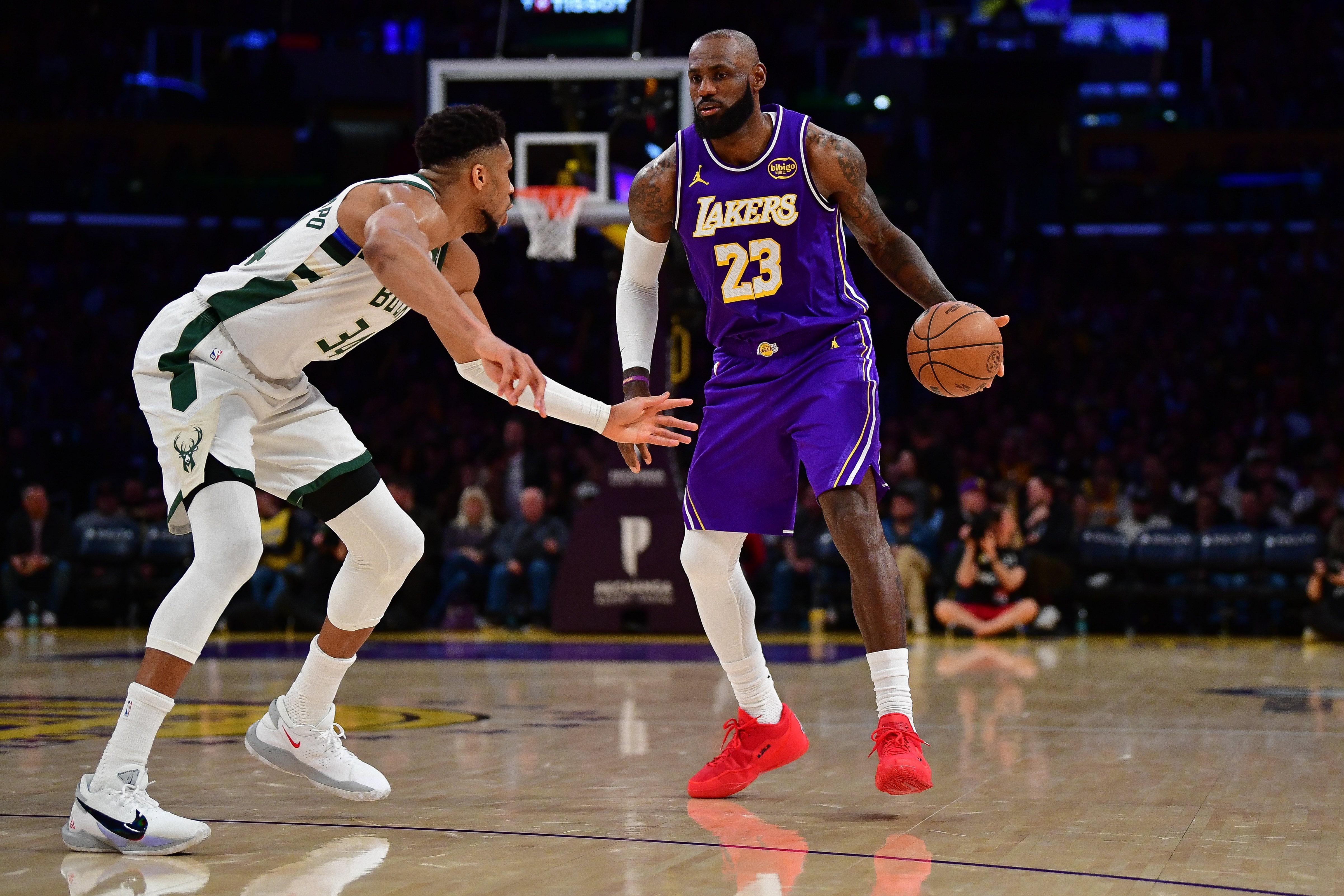 世界杯赛程查询-美记：字母哥因转会失败险些解雇长期经纪人 里奇·保罗有意接手